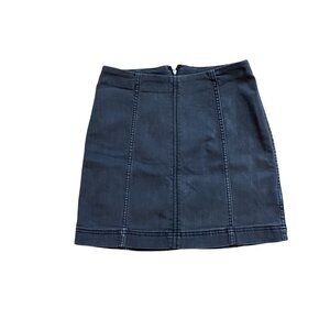 Free People Womens Denim Mini Skirt With Back Zipper Closure Size 0